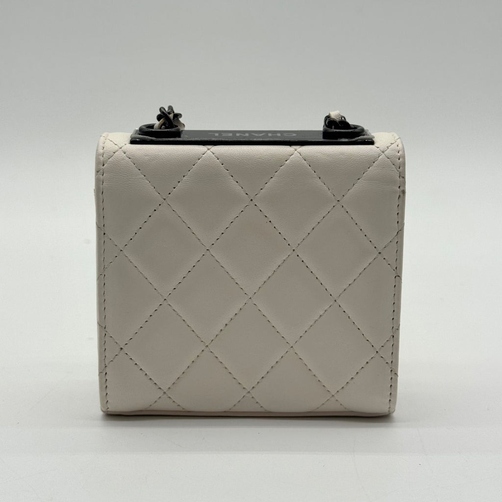 Chanel Shoulder Bag Trendy CC Quilted Turnlock CC Logo White Chain — view 2