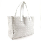 Chanel Tote MM New Travel — view 3