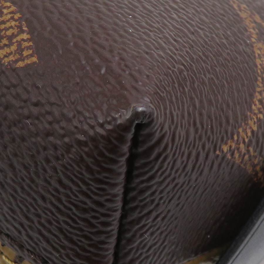 Louis Vuitton Pouch Monogram Giant Pochette Cosmetic PM — view 6