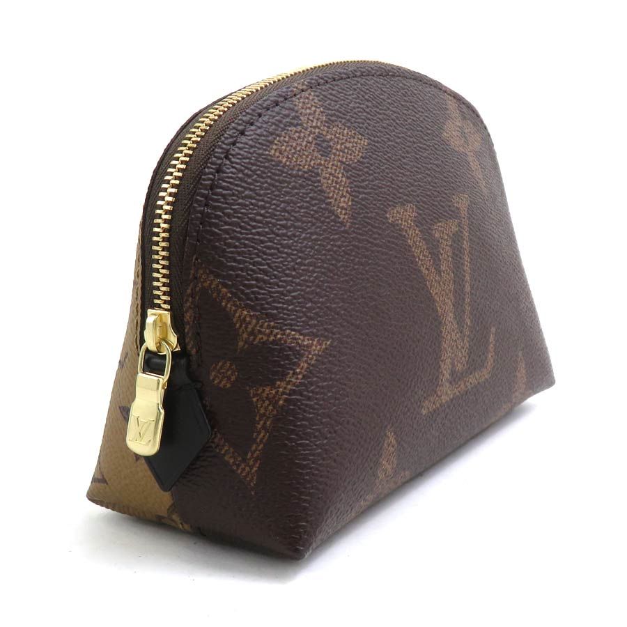 Louis Vuitton Pouch Monogram Giant Pochette Cosmetic PM — view 2
