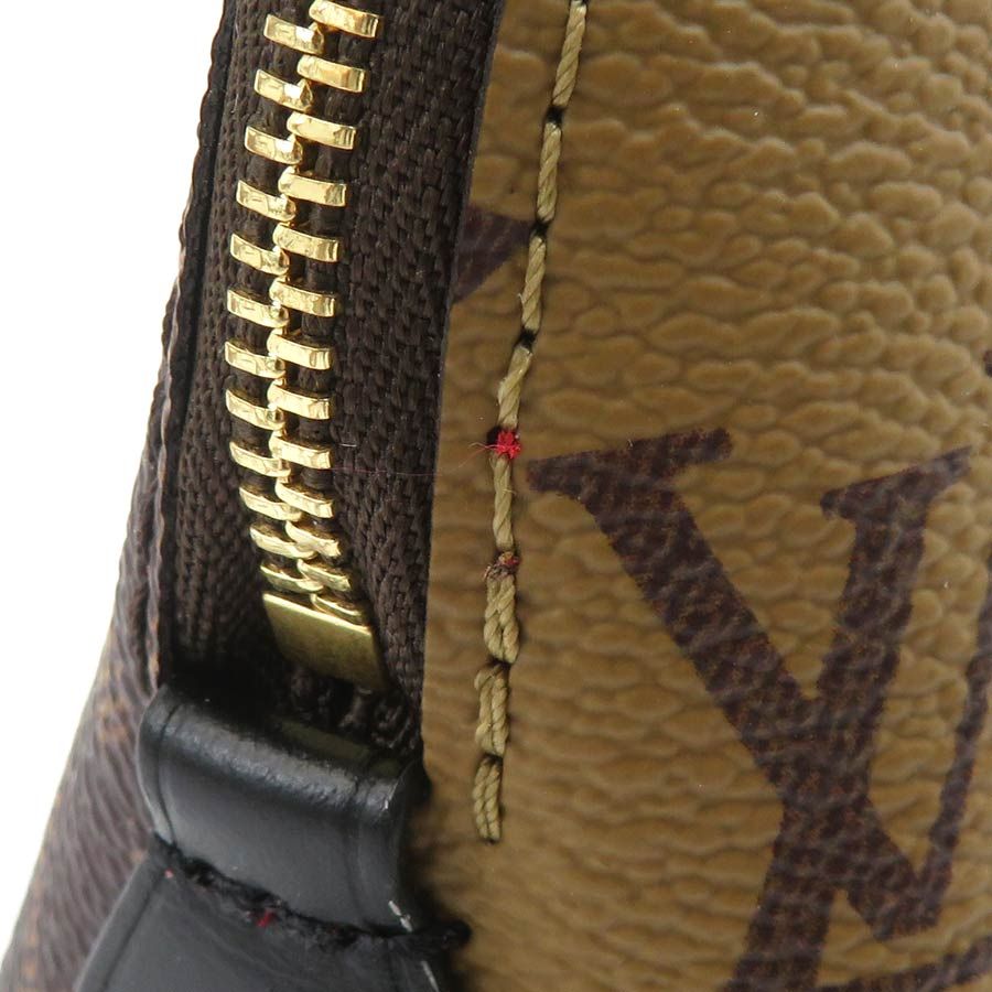 Louis Vuitton Pouch Monogram Giant Pochette Cosmetic PM — view 9