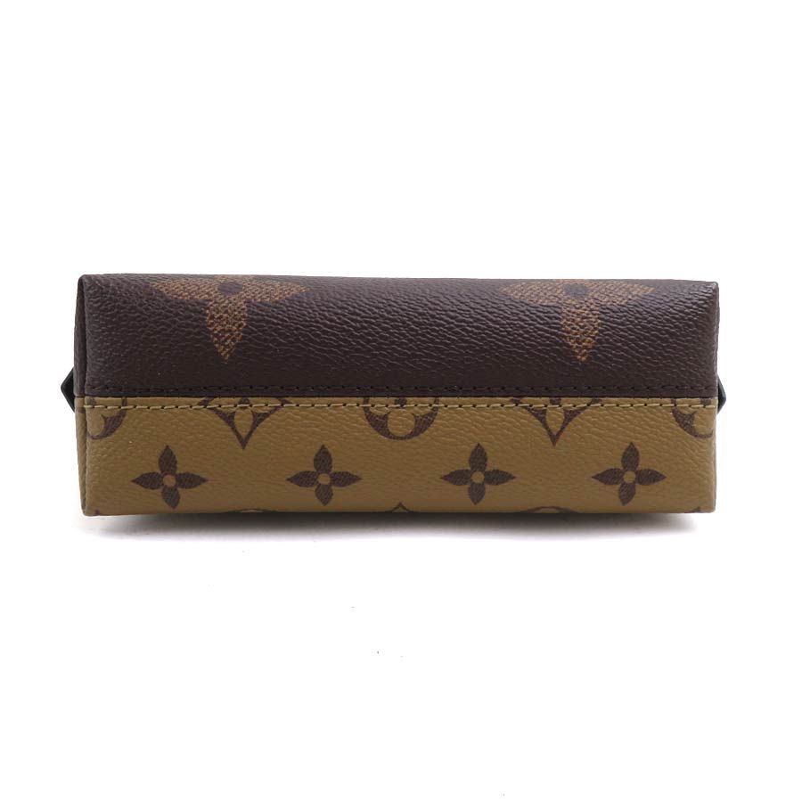 Louis Vuitton Pouch Monogram Giant Pochette Cosmetic PM — view 4