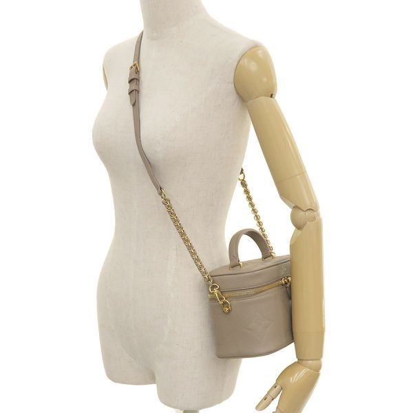 Louis Vuitton Empreinte Vanity PM — view 9