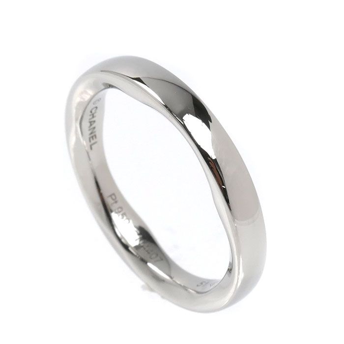 Chanel Camellia Collection Ring 51 — view 2