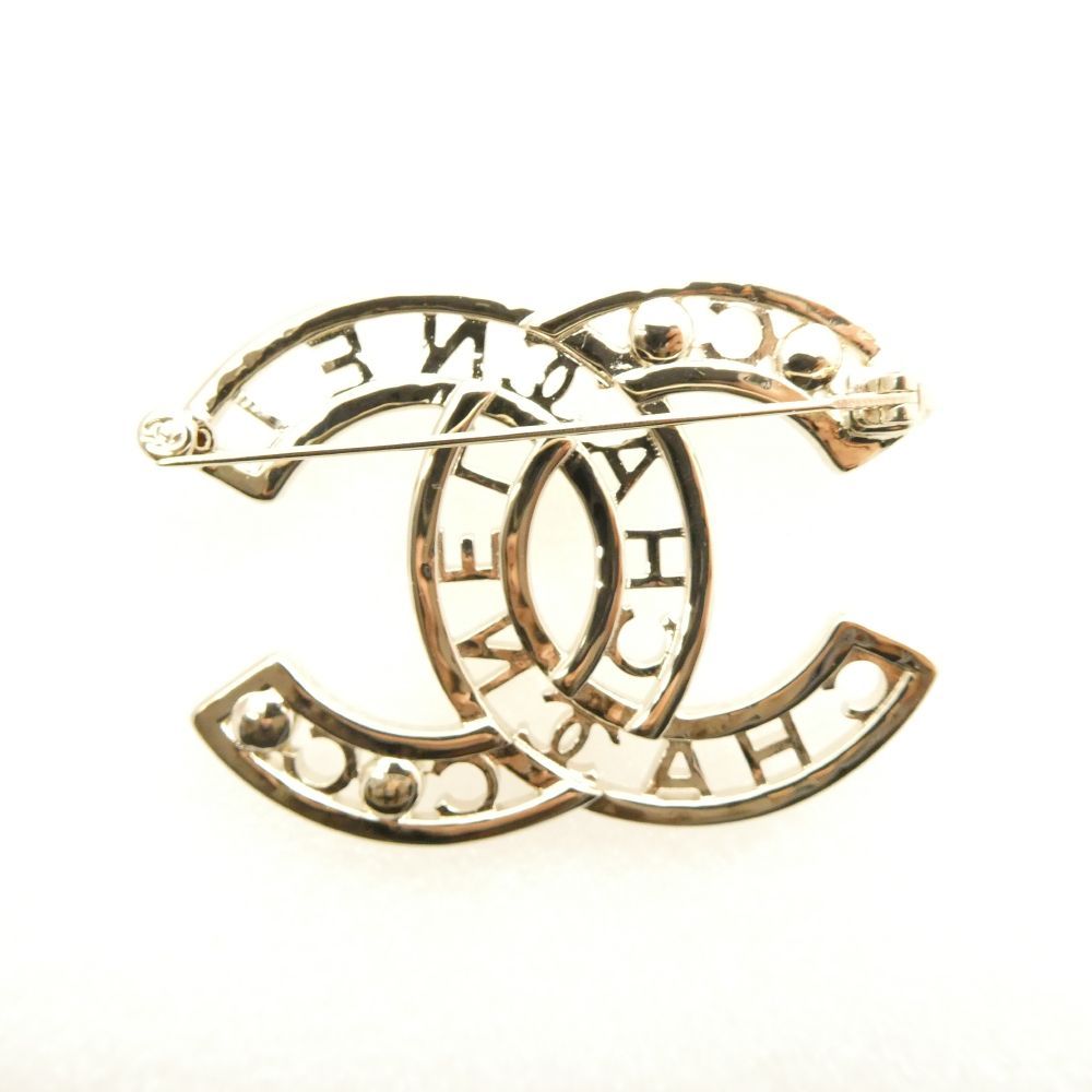 Chanel Brooch Pin CC Logo Pearl Stone — view 3