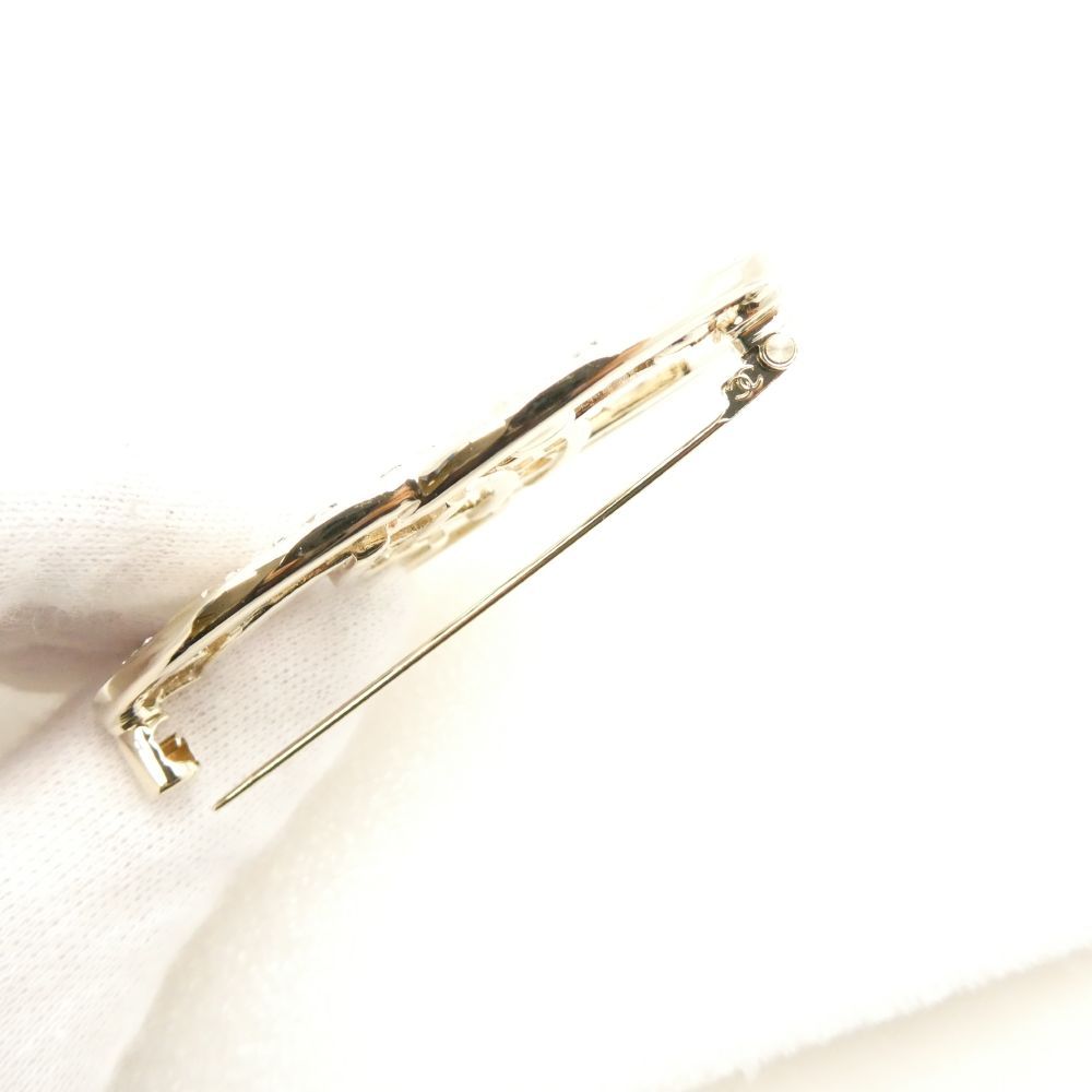 Chanel Brooch Pin CC Logo Pearl Stone — view 4