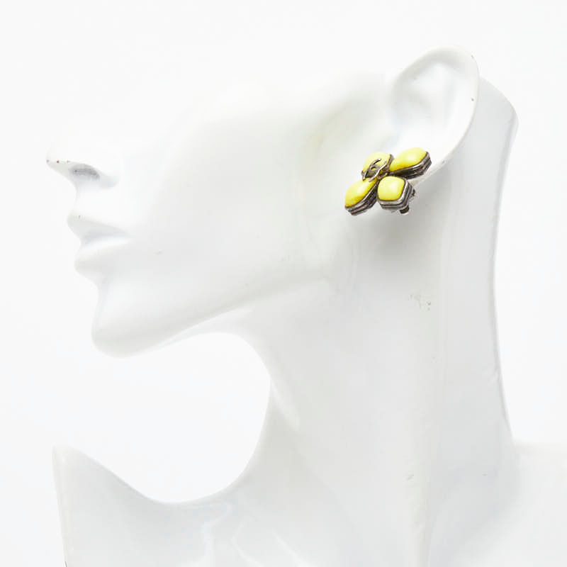 Chanel CC Logo Vintage Flower Motif Silver Yellow Metal Enamel Earrings — view 5