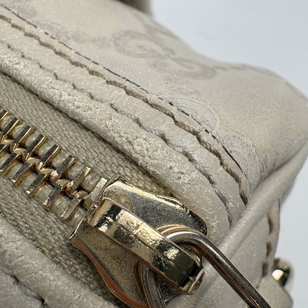 Gucci Guccissima Handbag Mini Boston Leather Ivory — view 4
