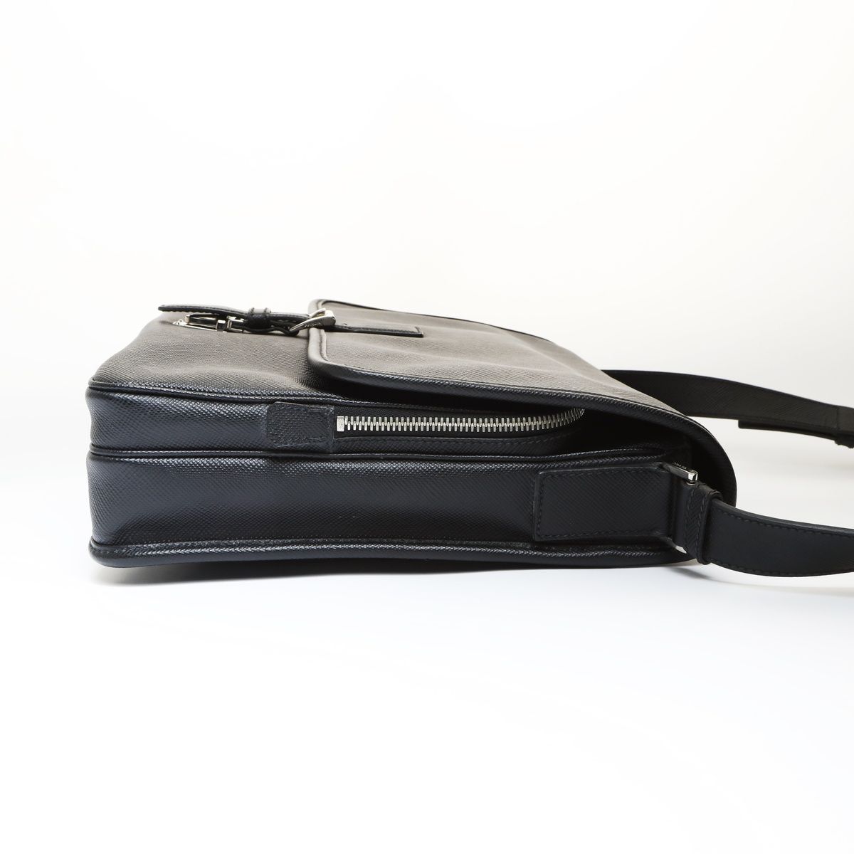 Prada Shoulder Bag Saffiano Leather — view 4