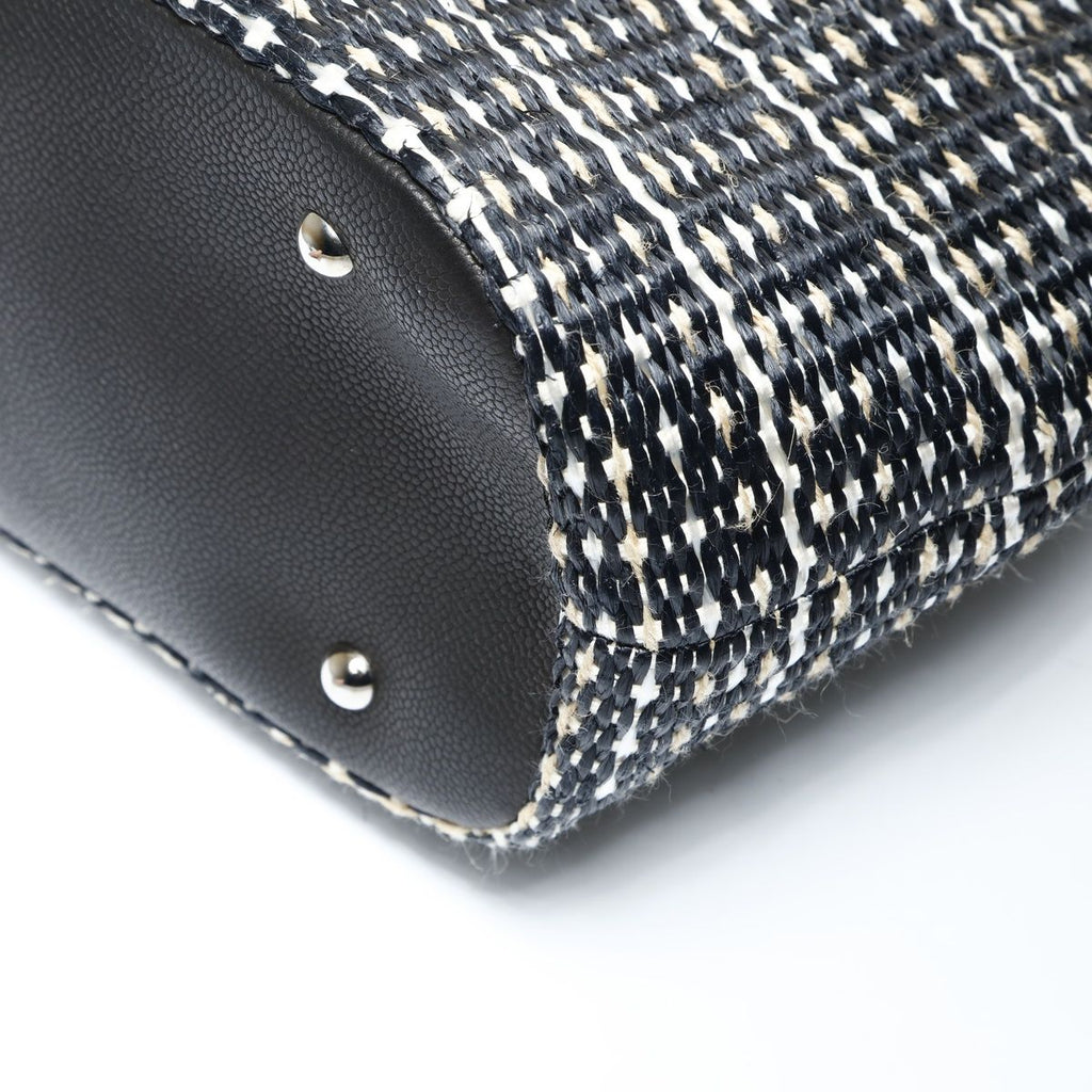Chanel Handbag Straw Tote CC Logo — view 6