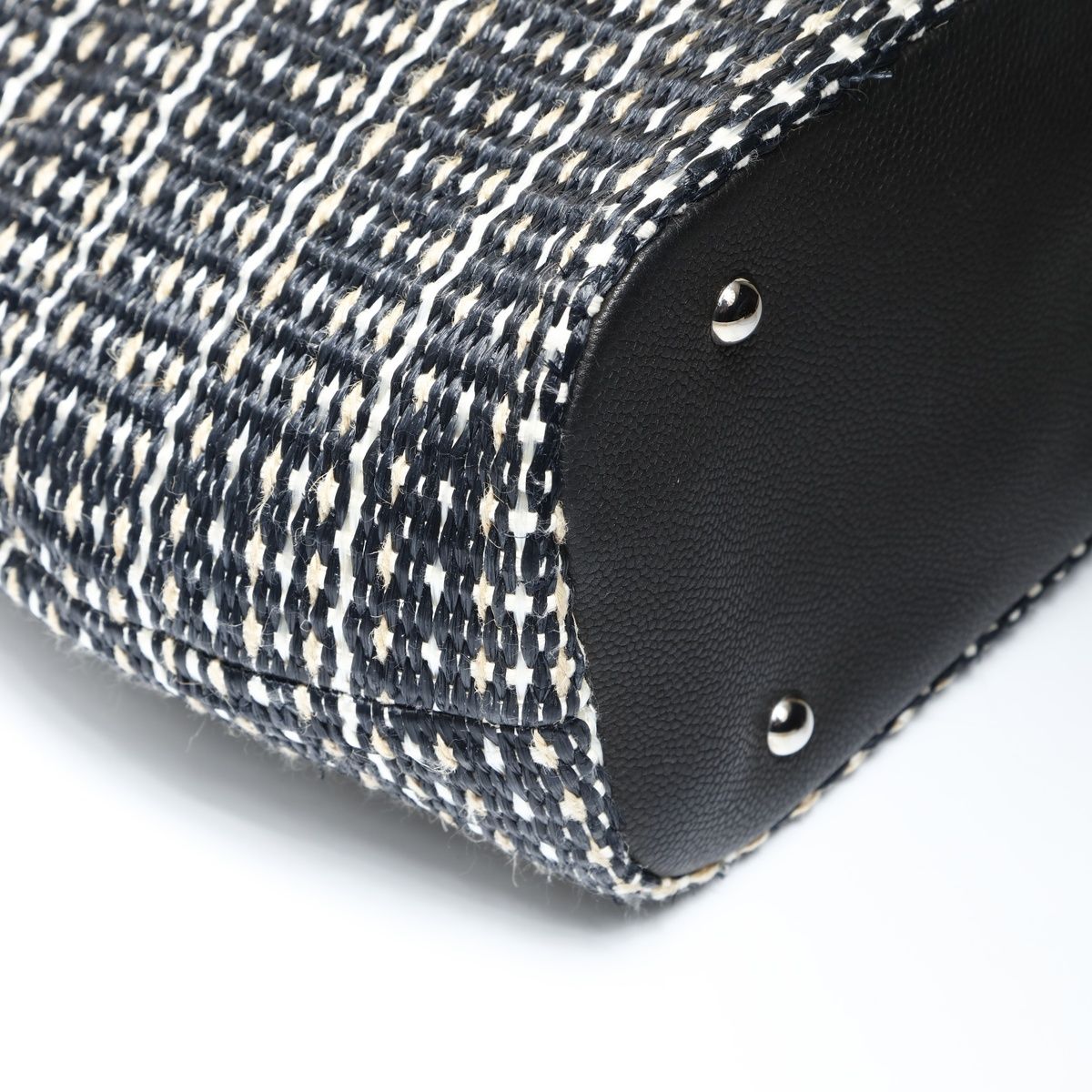 Chanel Handbag Straw Tote CC Logo — view 5