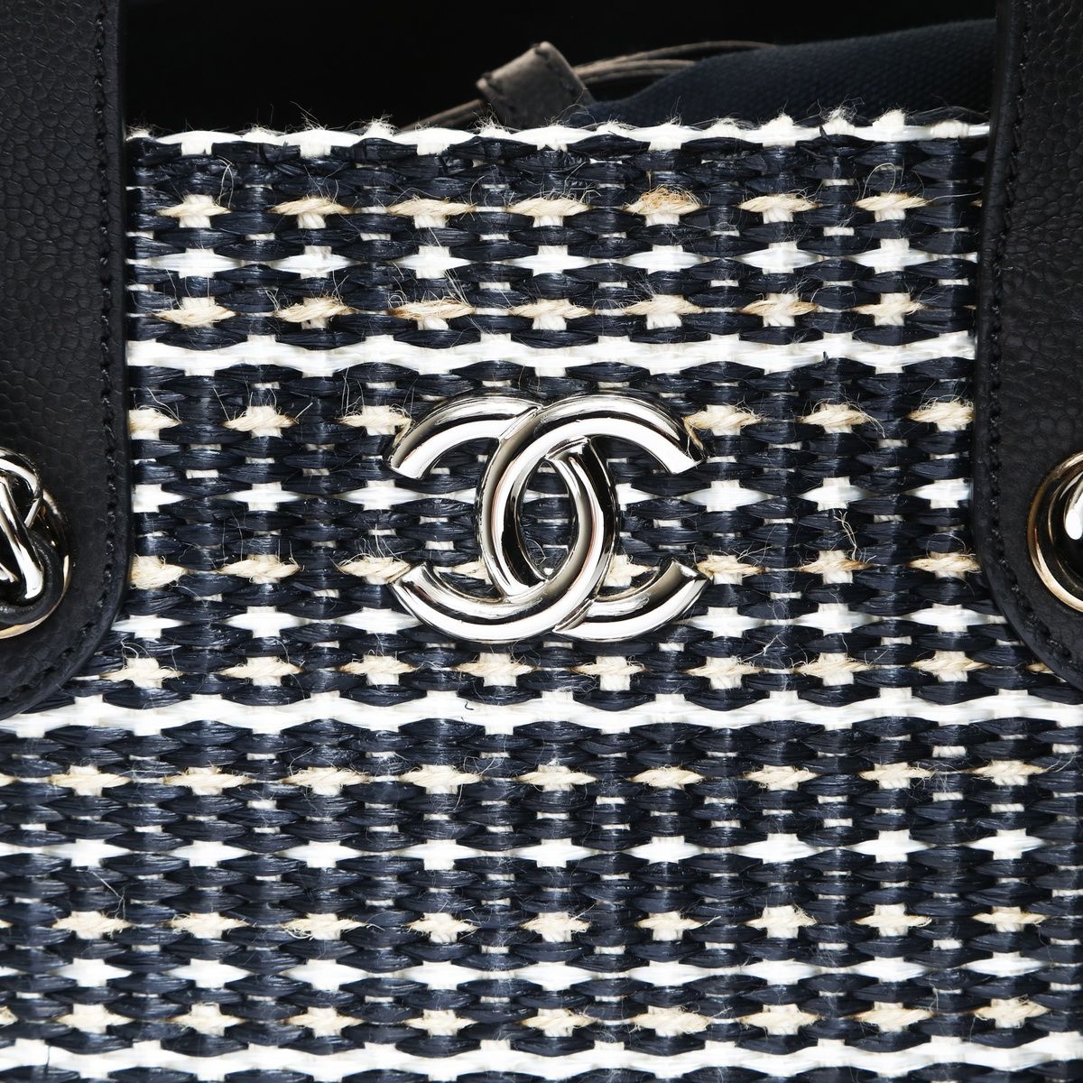 Chanel Handbag Straw Tote CC Logo — view 8