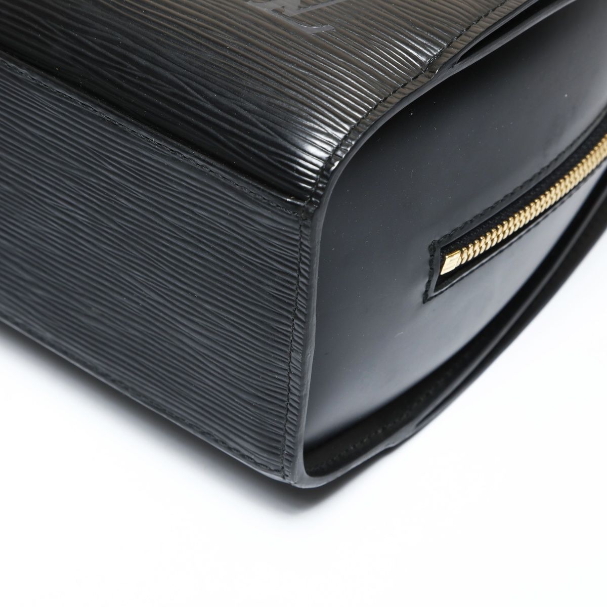 Louis Vuitton Handbag Pont Neuf Epi — view 7
