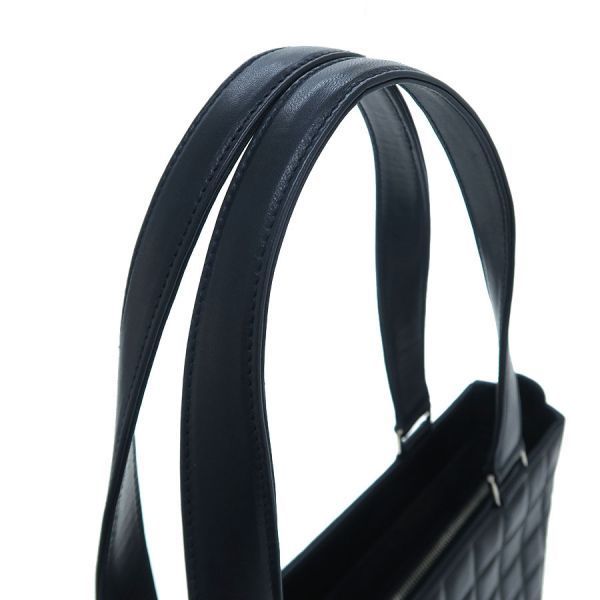 Chanel Chocolate Bar Tote Navy Blue — view 4