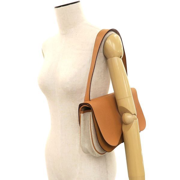 Hermes Colorado MM Shoulder Bag — view 9