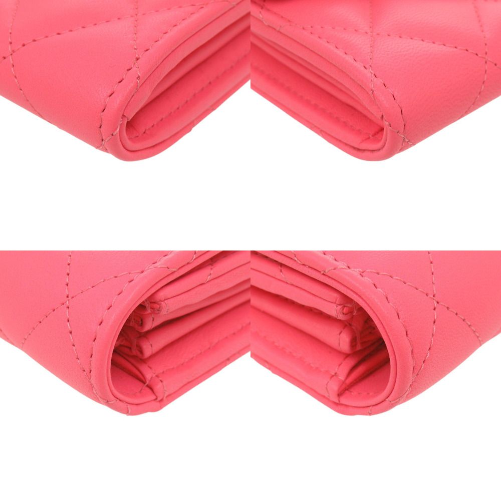 Chanel Star CC Logo Quilted Lambskin Pink Wallet — view 4