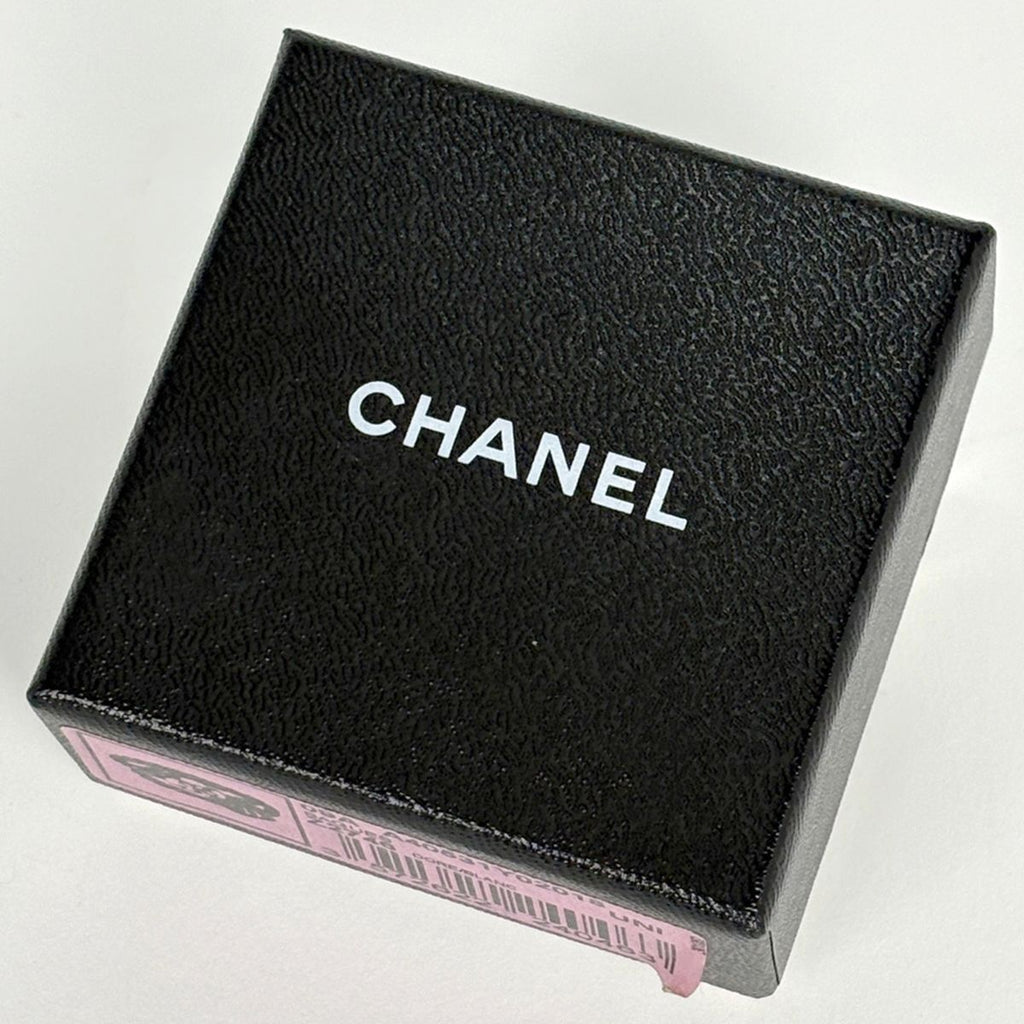 Chanel CC Logo Rhinestone Ring Camellia Motif Gold Plated Black — view 7