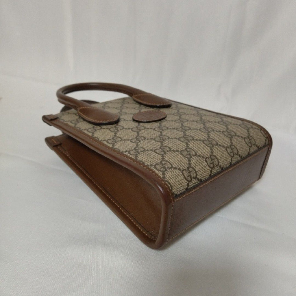 Gucci Appearance GG Supreme 2-Way Handbag — view 5