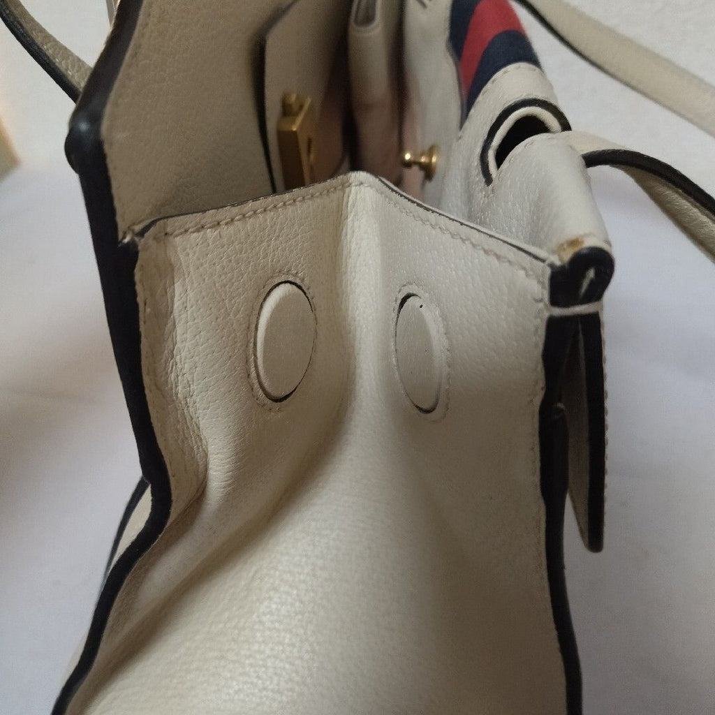 Gucci Totem Sherry Handbag — view 9