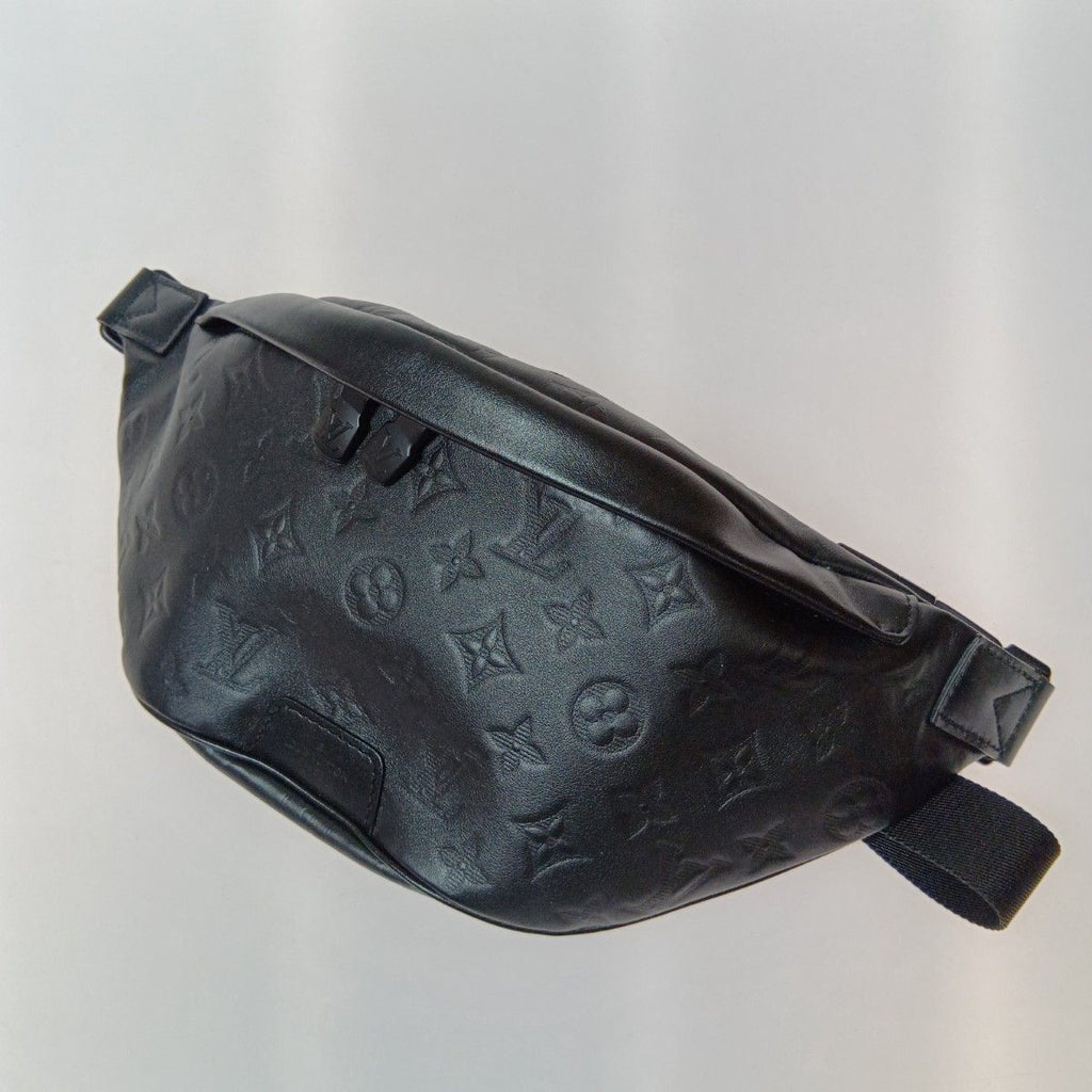 Louis Vuitton Monogram Shadow Discovery Bum Bag PM Black Nfc — view 2