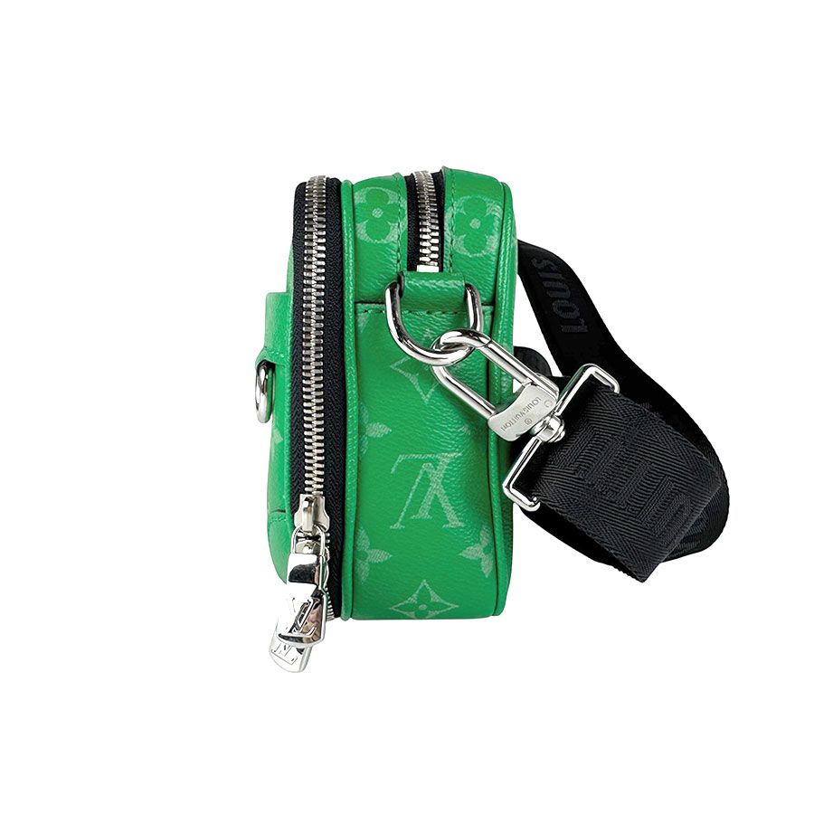 Louis Vuitton Shoulder Bag Taigarama Alpha Veil — view 3