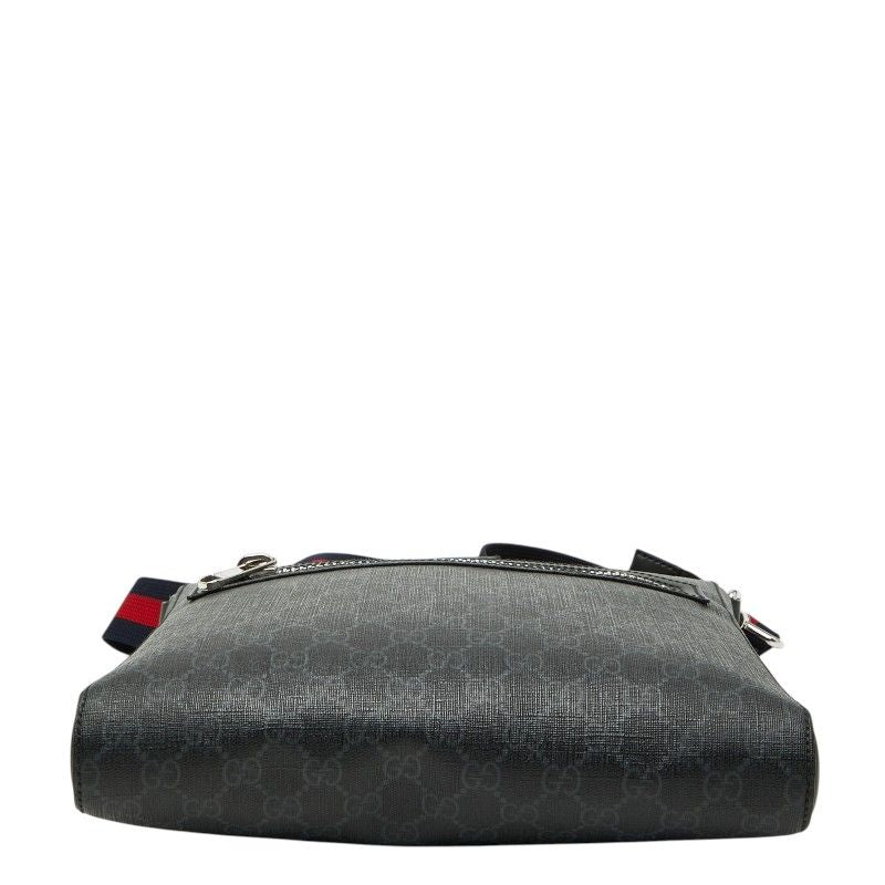 Gucci GG Supreme Crossbody Shoulder Bag Black Leather — view 3