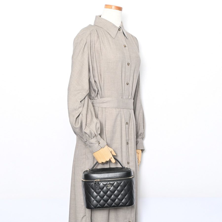 Chanel Handbag Classic Vanity Bag — view 7