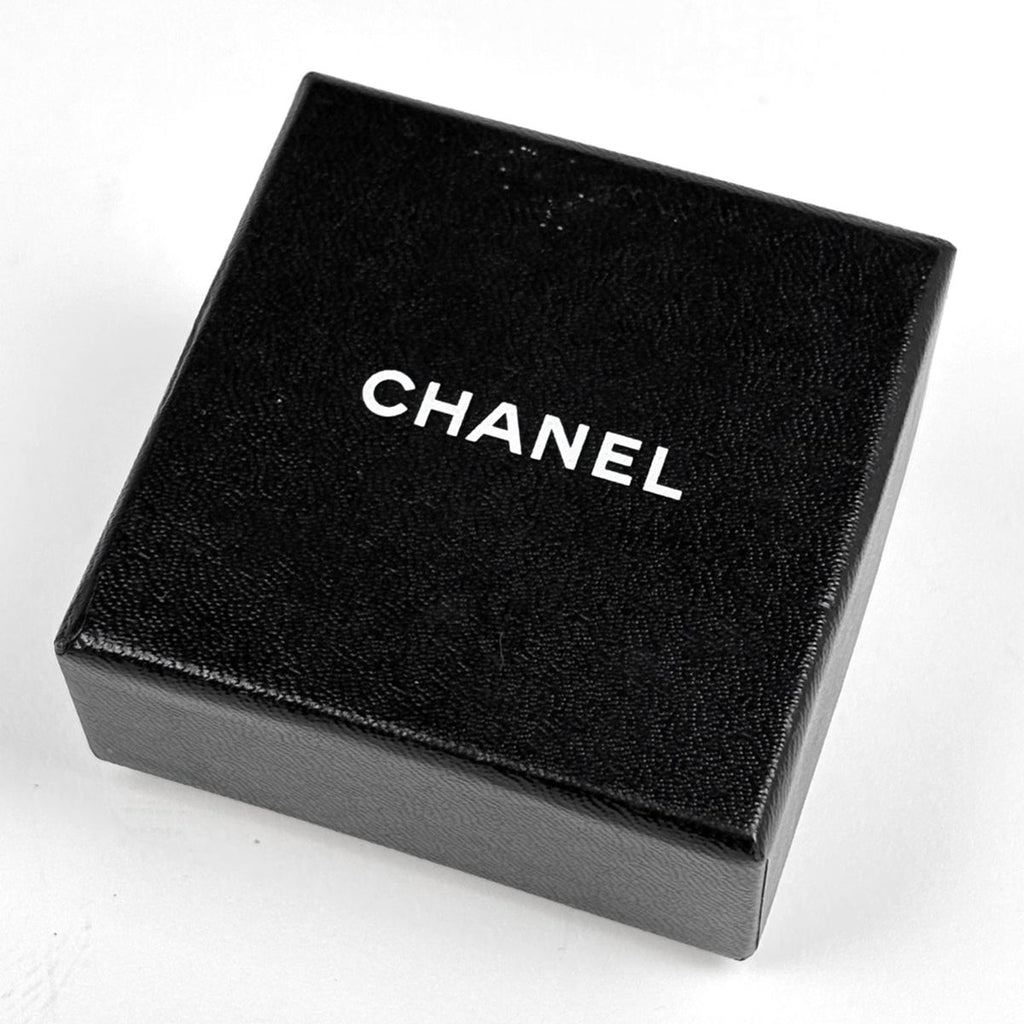 Chanel CC Logo Rhinestone Necklace Silver Plated — view 6