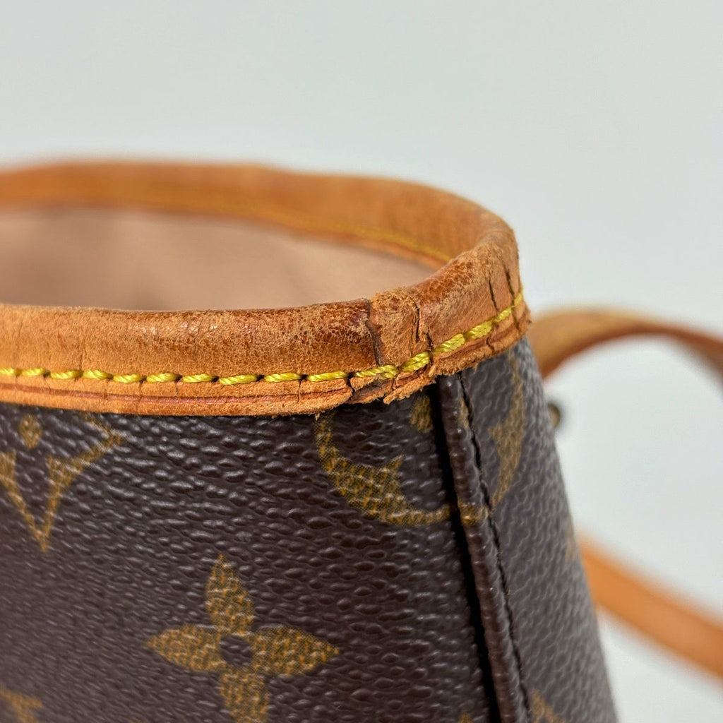 Louis Vuitton Bucket GM Shoulder Bag — view 7
