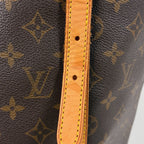 Louis Vuitton Bucket GM Shoulder Bag — view 5