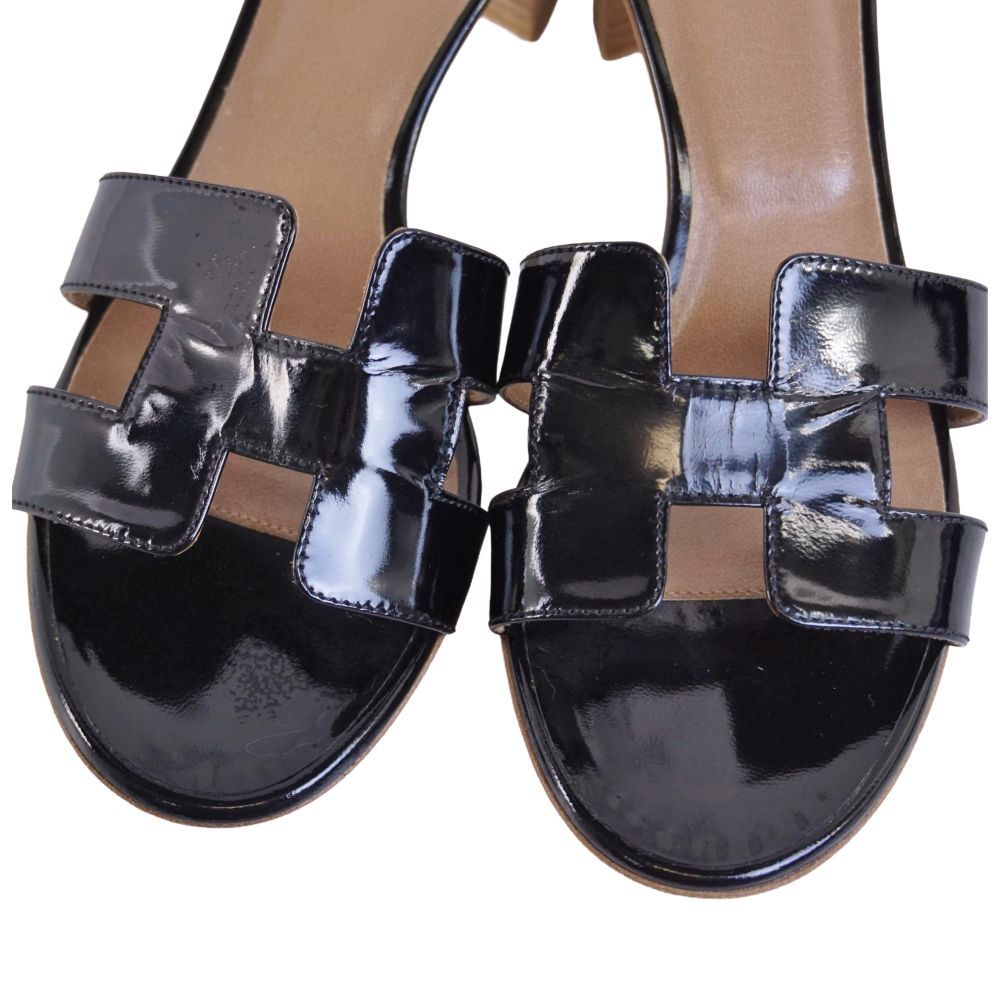 Hermes Sandals Oasis Logo Enamel Leather Heels — view 3