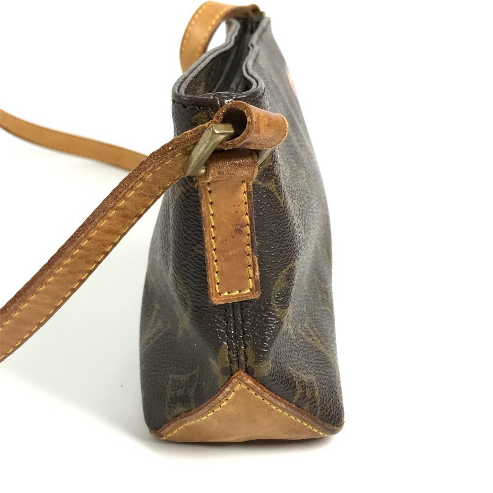 Louis Vuitton Shoulder Bag Trotteur Brown — view 4