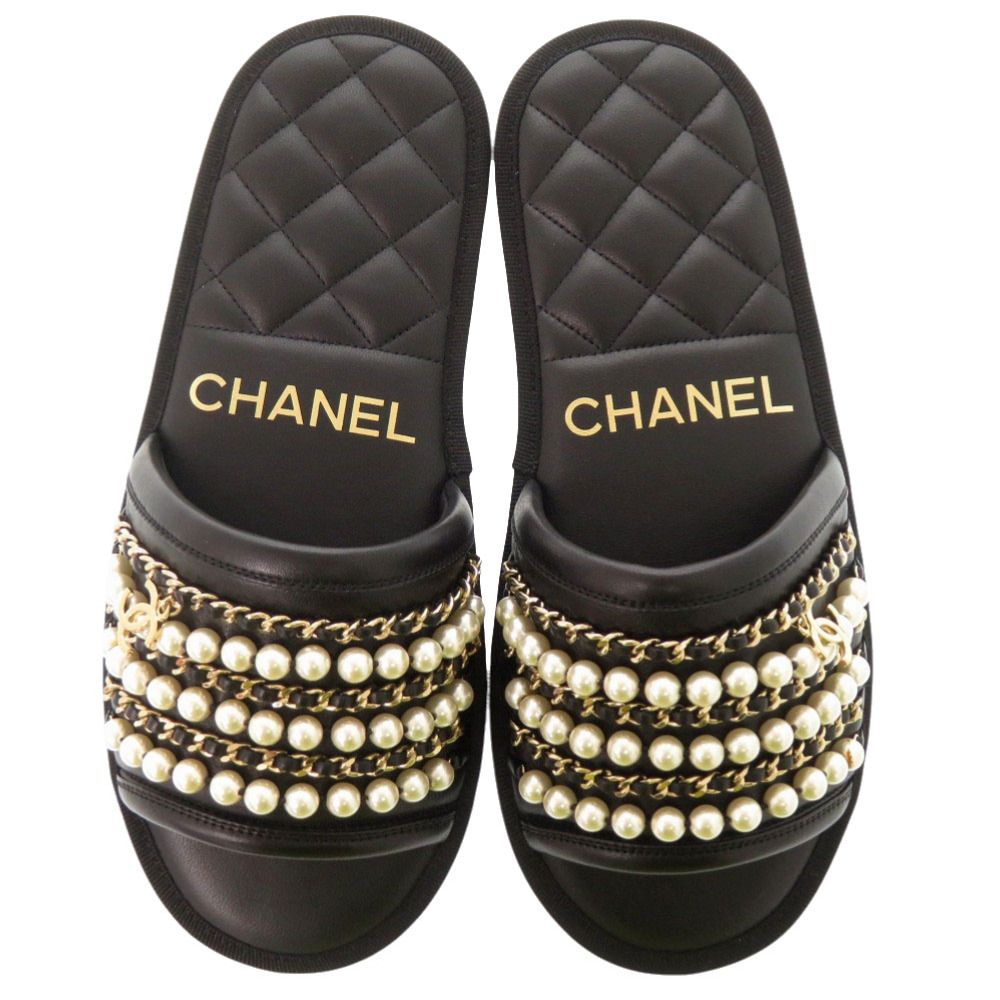 Chanel CC Logo Flat Sandals with Chain XS Gold Leather — view 3