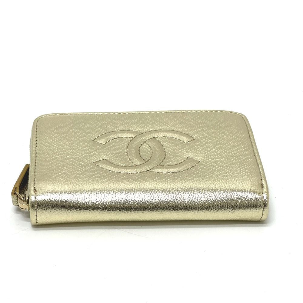 Chanel Coin Case CC Logo Metiers D'art Caviar Leather Gold — view 3