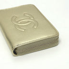 Chanel Coin Case CC Logo Metiers D'art Caviar Leather Gold — view 4
