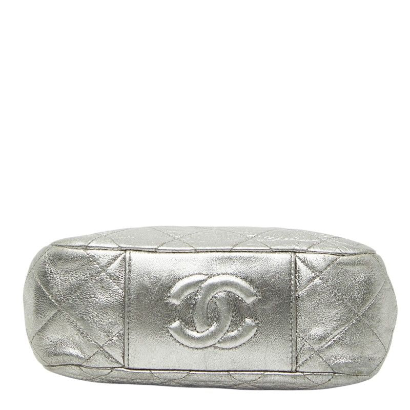 Chanel CC Logo Quilted Chain Shoulder Bag Silver Lambskin — view 3
