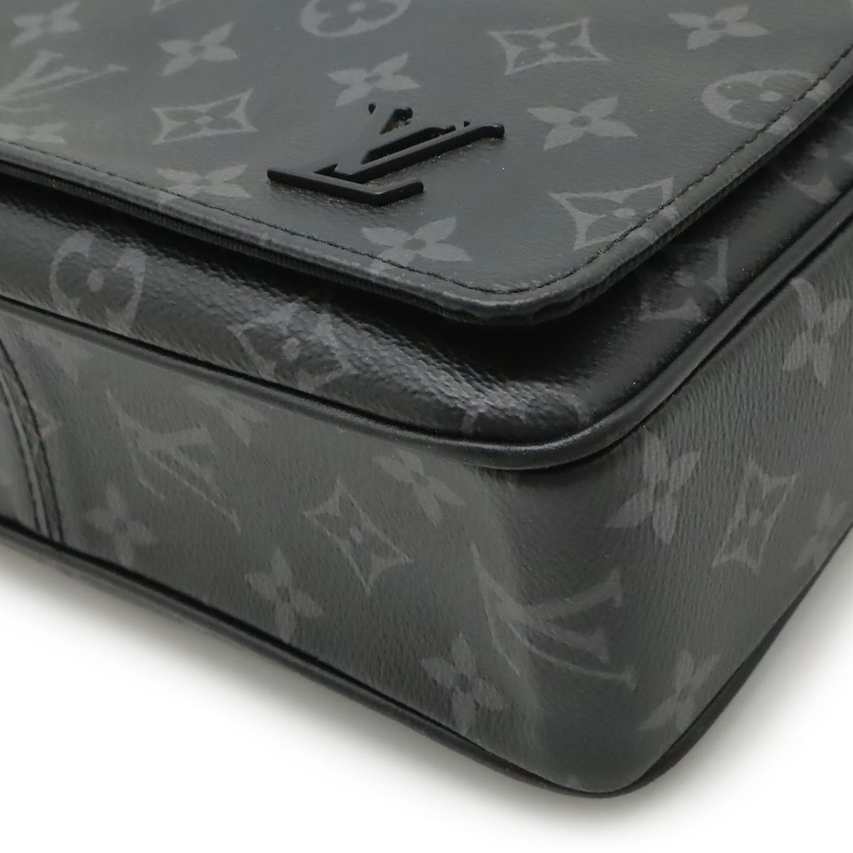 Louis Vuitton Monogram Eclipse District PM Messenger Bag Black Gray — view 3