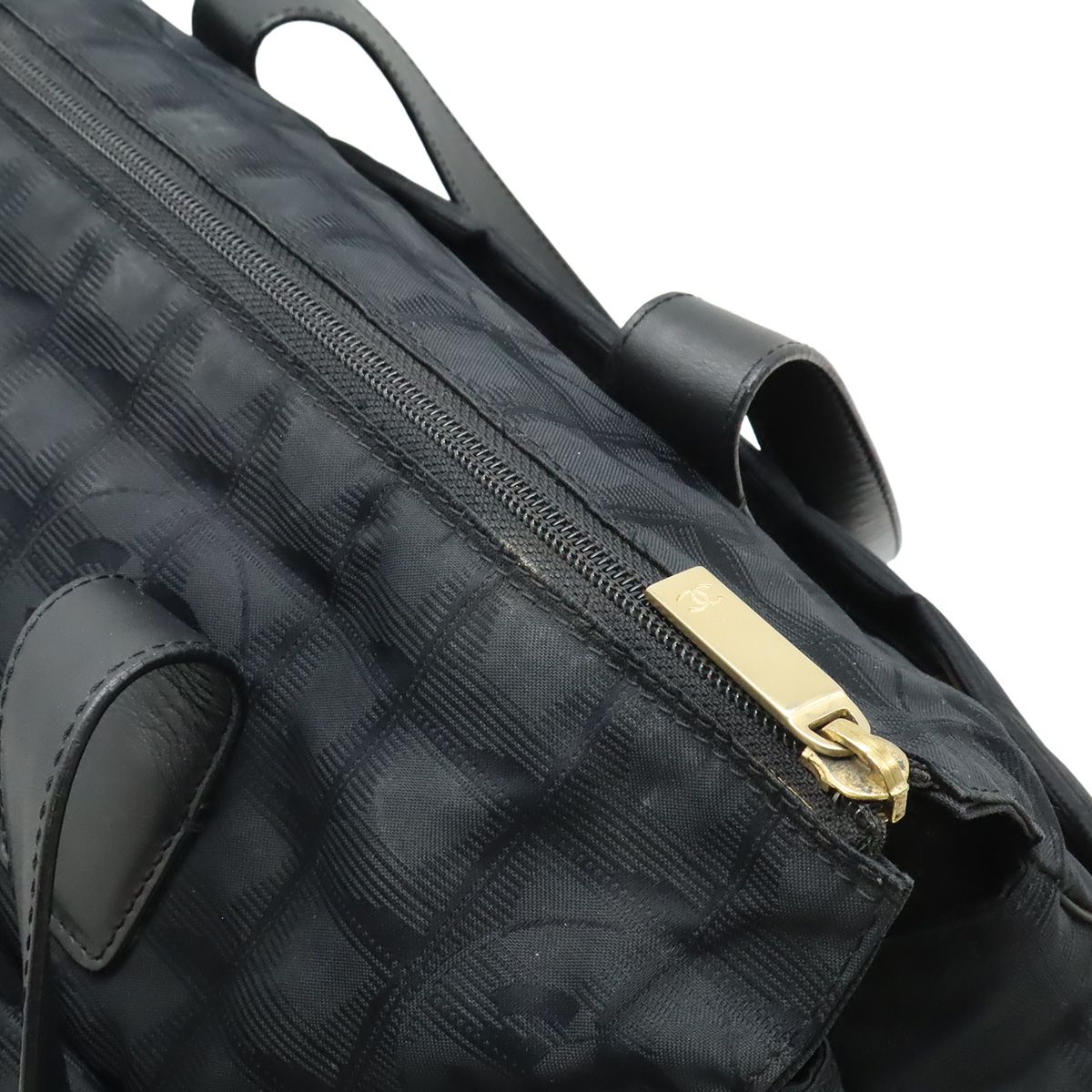 Chanel New Travel Leather — view 5