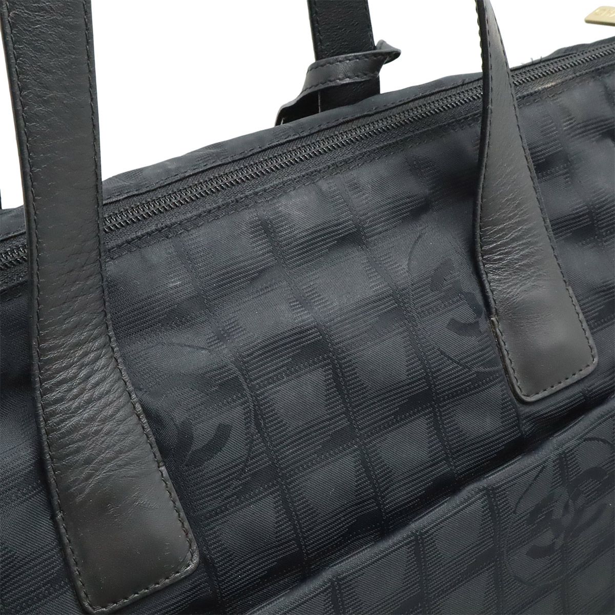 Chanel New Travel Leather — view 8