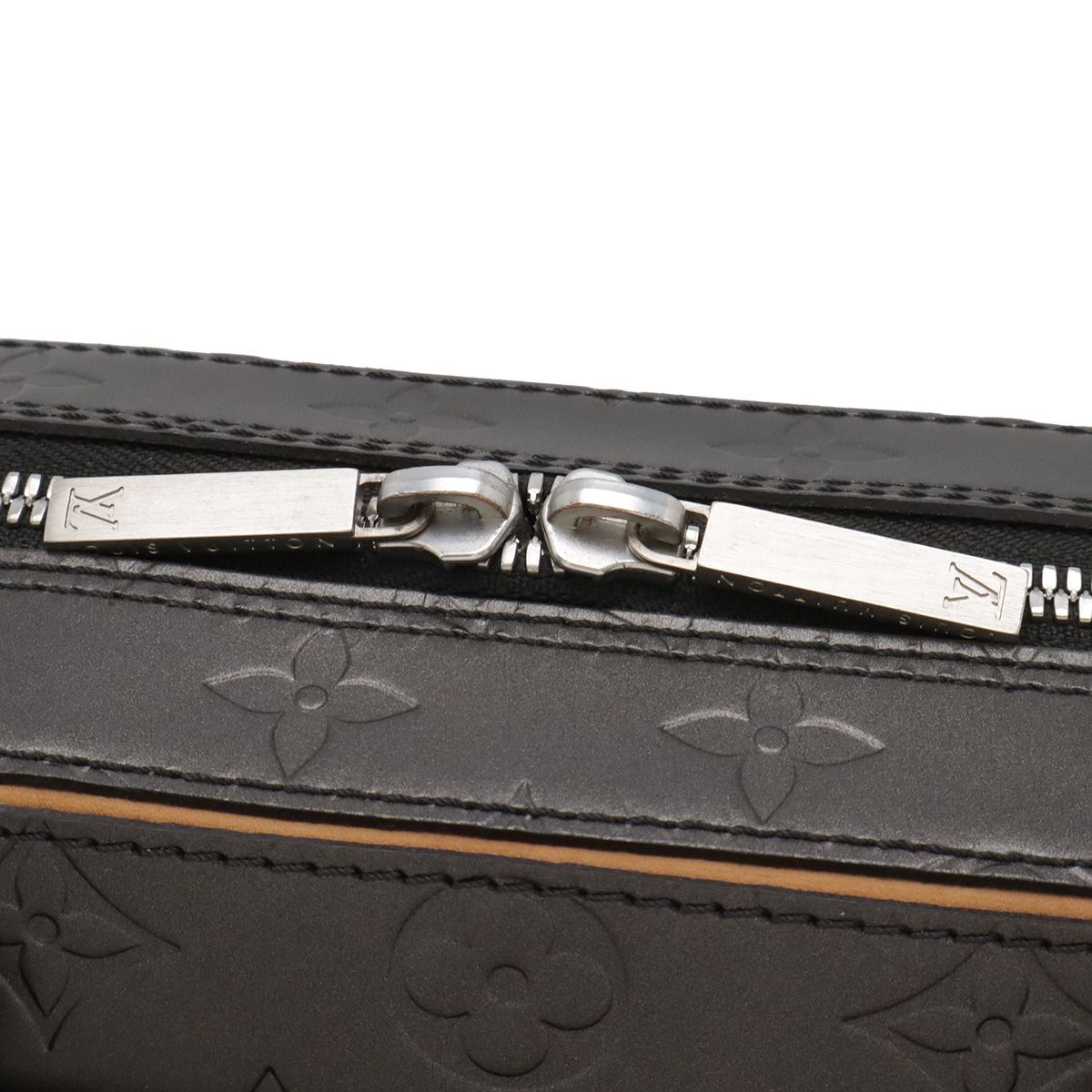 Louis Vuitton Monogram Matte Shelton Handbag Noir Black — view 4