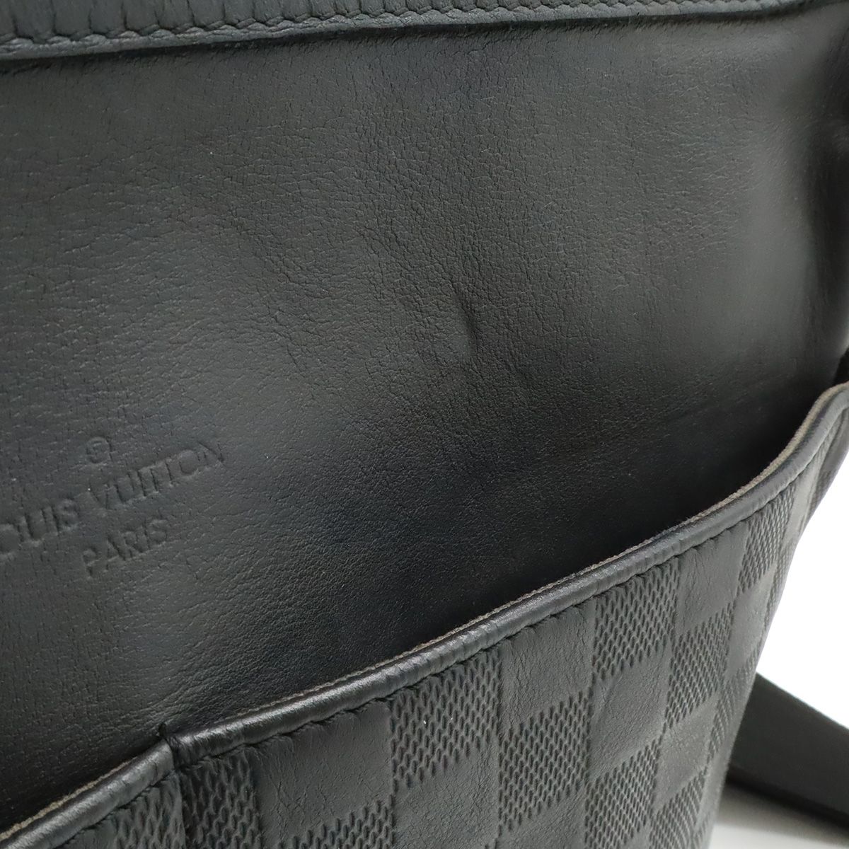 Louis Vuitton Damier Infini Calypso MM Shoulder Bag Onyx Black — view 8