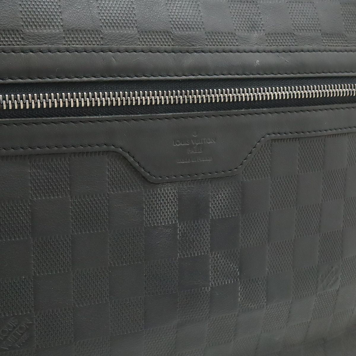 Louis Vuitton Damier Infini Calypso MM Shoulder Bag Onyx Black — view 9