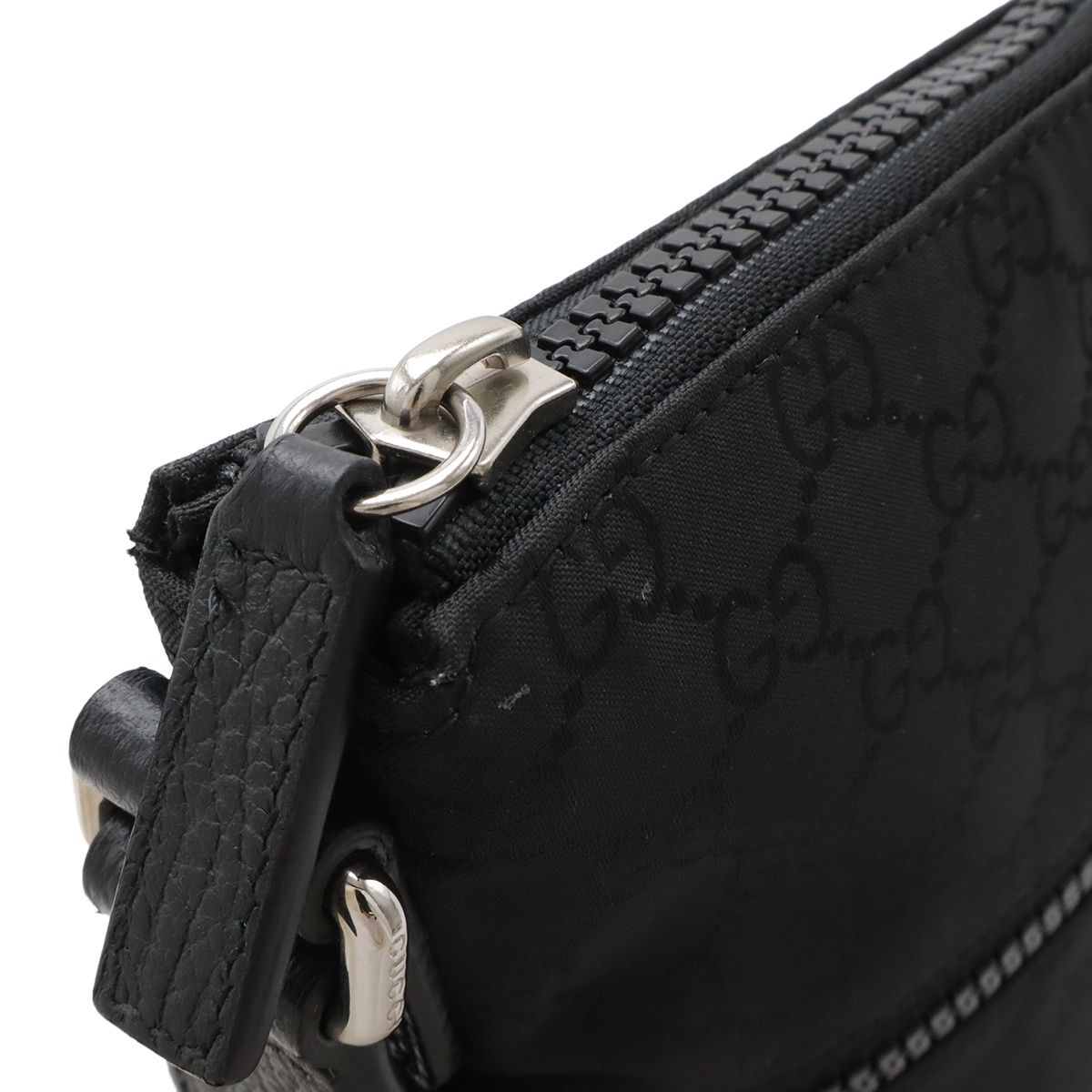 Gucci GG Nylon Shoulder Bag Crossbody Depth Leather Black Gray — view 4