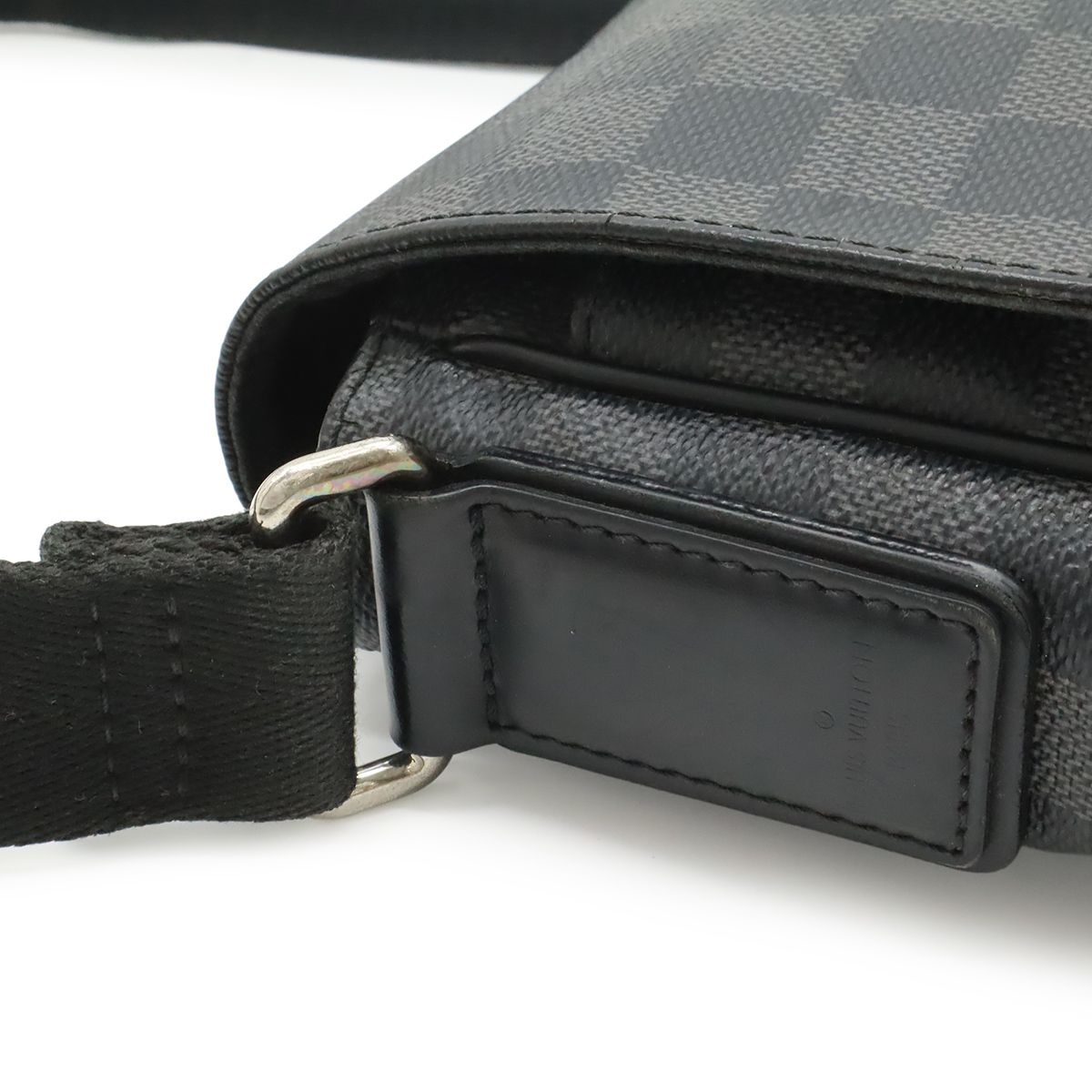 Louis Vuitton Damier Graphite District PM Shoulder Bag Black Gray — view 4