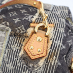 Louis Vuitton Patchwork Postie Messenger Bag Monogram Denim Gray — view 5