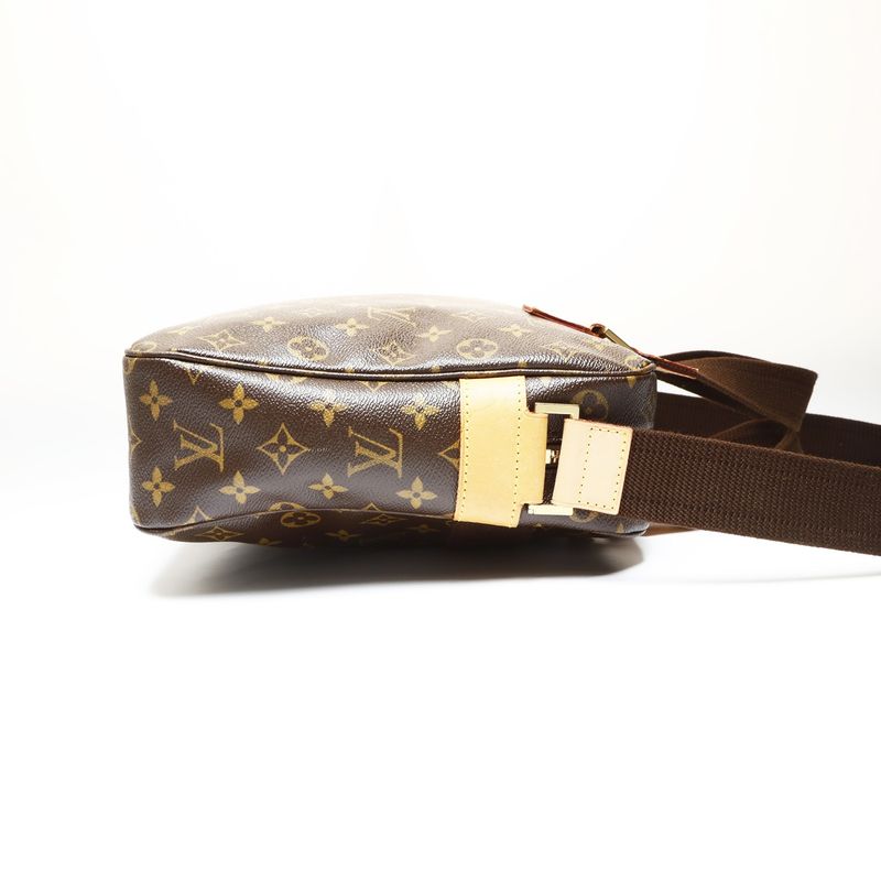Louis Vuitton Shoulder Bag Sac Bosphor Monogram