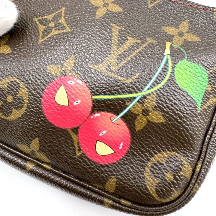 Louis Vuitton Pochette Pouch Monogram Cherry — view 3