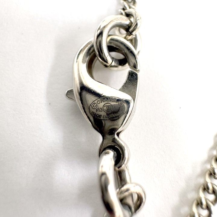 Chanel Necklace CC Logo Rhinestone Silver — view 7