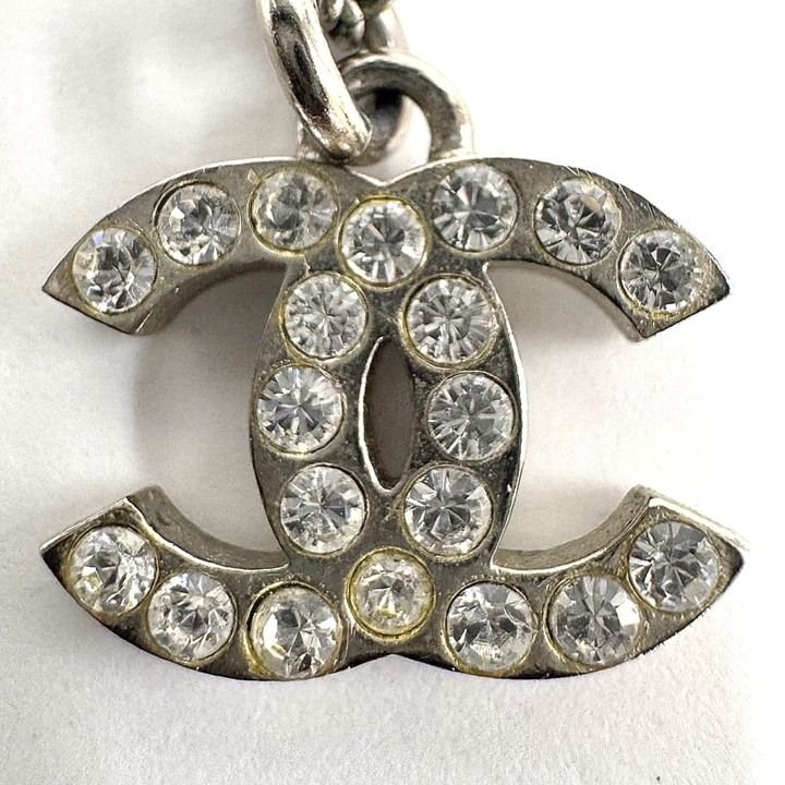 Chanel Necklace CC Logo Rhinestone Silver — view 2