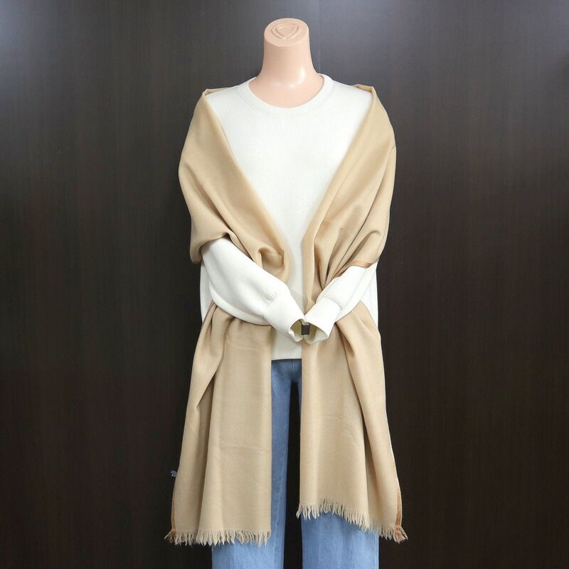 Gucci Large Shawl Beige Pink 95% Wool 5% Silk — view 8